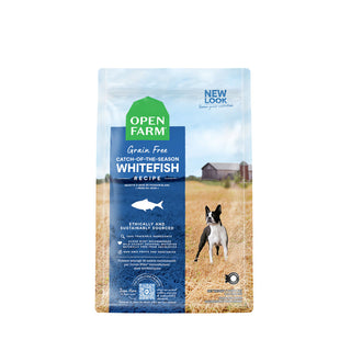 Nourriture sèche sans grains pour chiens au poisson blanc de la pêche de la saison